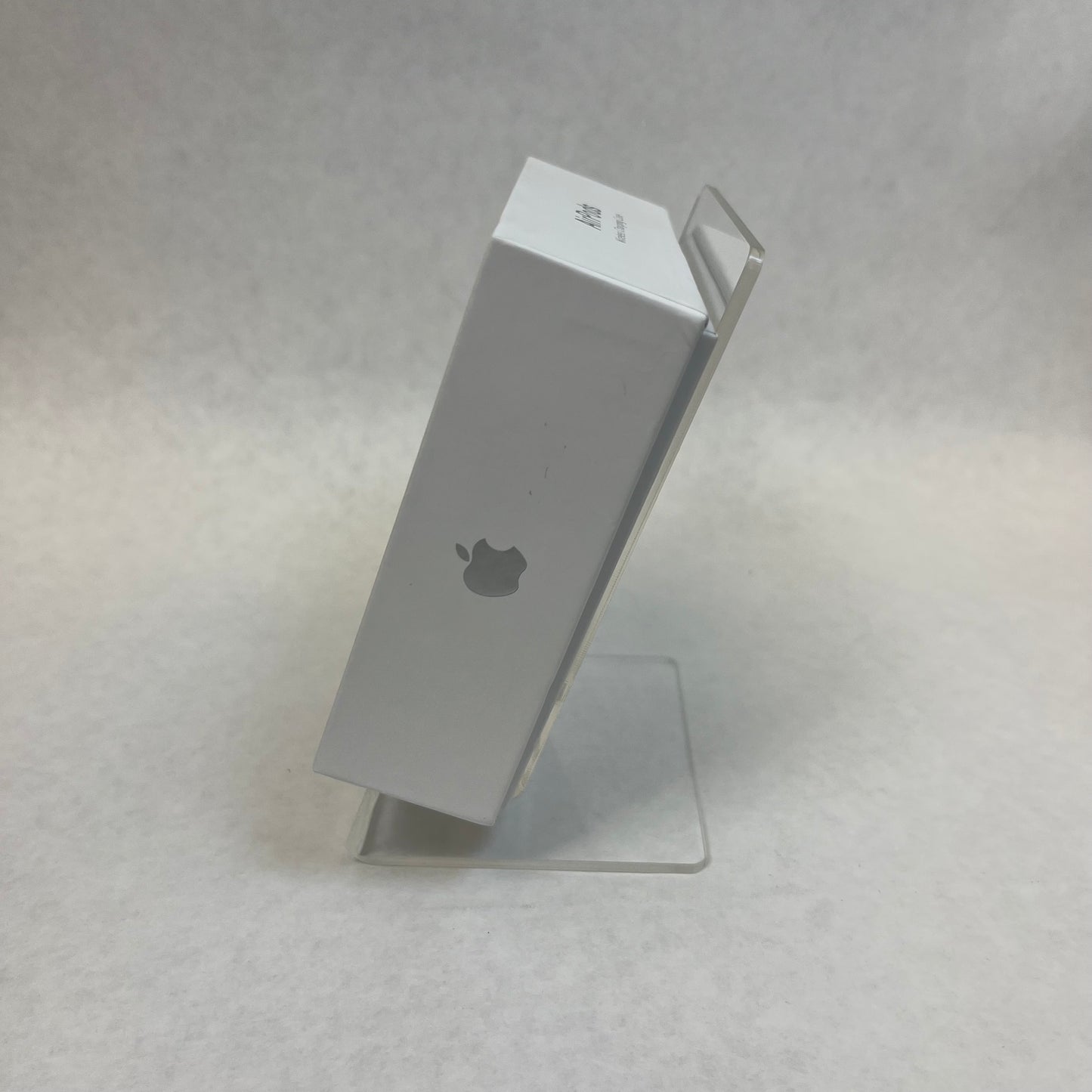 Apple AirPods 1st Gen with Wireless Charging Case A2032 A2032 A1938 MRXJ2M/A