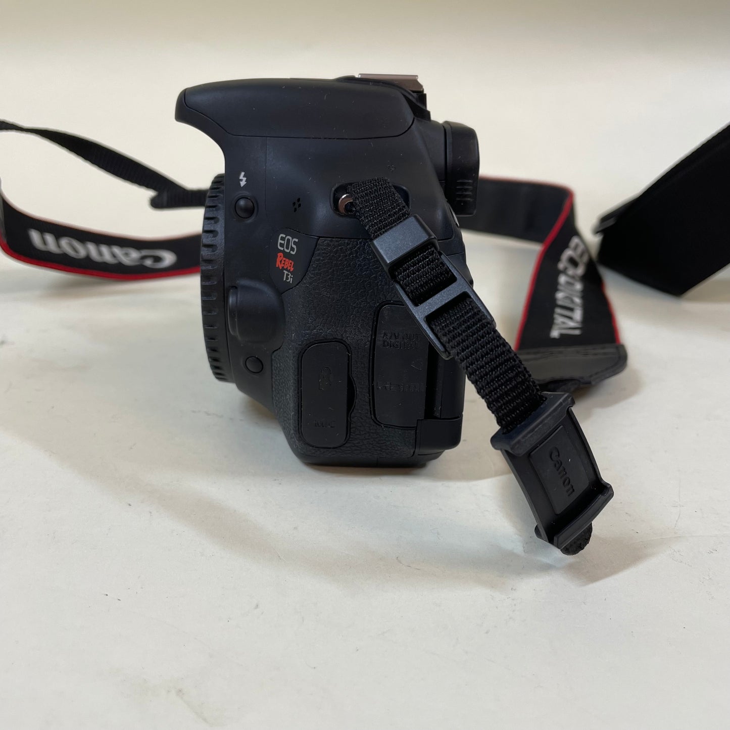 Canon EOS Rebel T3i / 600D 18.0MP Digital SLR DSLR Camera High Shutter Count