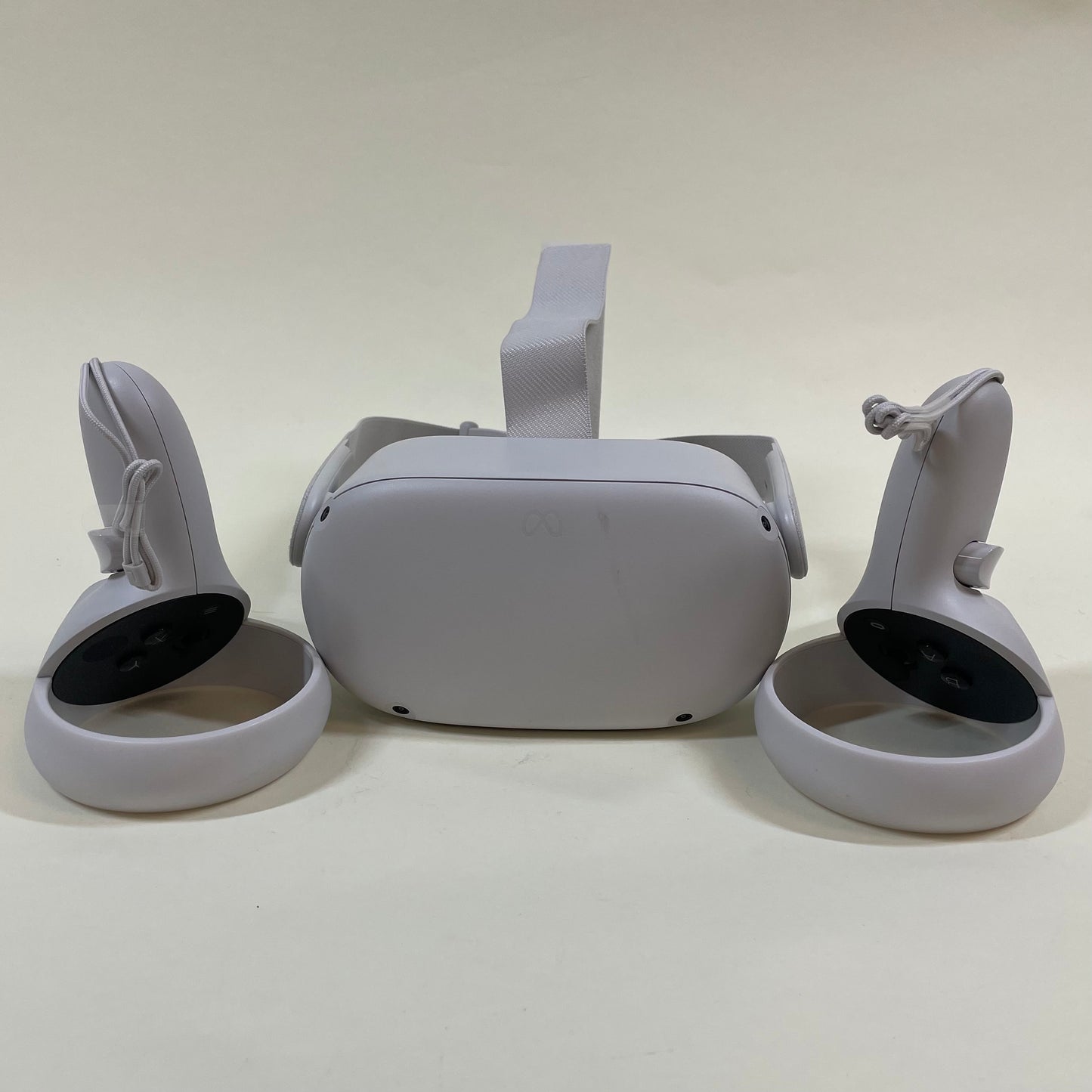 Oculus Quest 2 256GB Standalone All-in-One VR Headset KW49CM