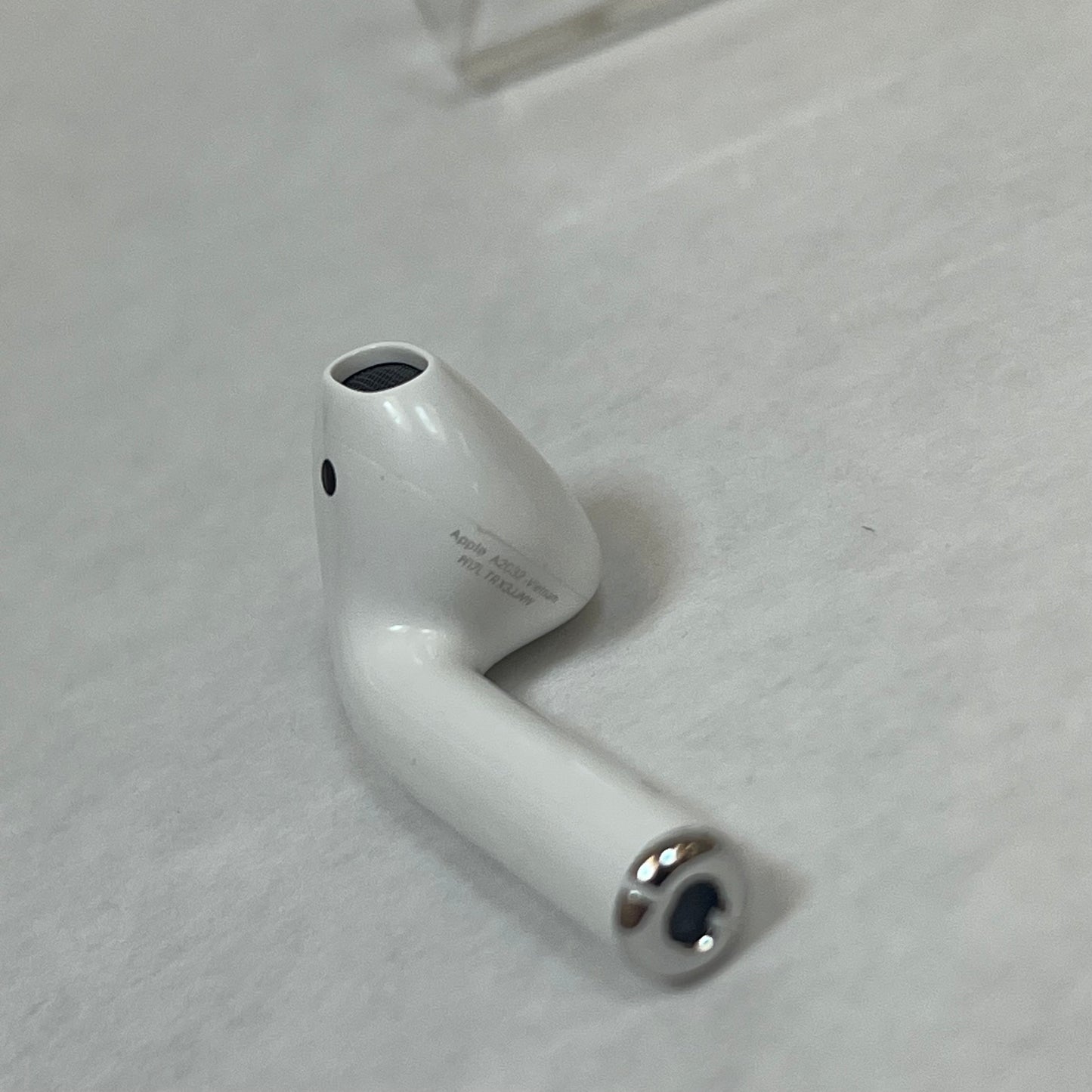 Apple AirPods 1st Gen with Charging Case A2031 A2032 A1602 A2031