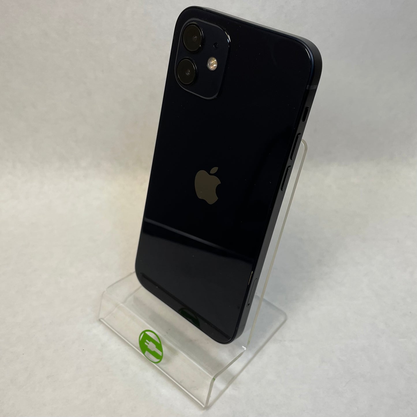 Unlocked Apple iPhone 12 64GB 18.3.1 Black NGF43LL/A