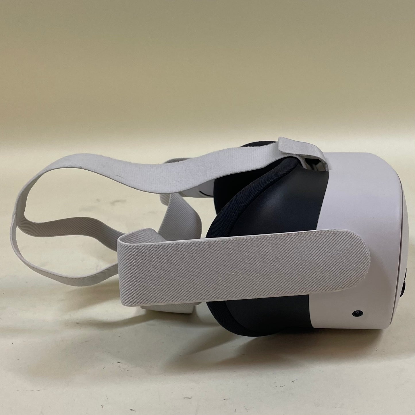 Meta Quest 3S 128GB Standalone All-in-One VR Headset S3A