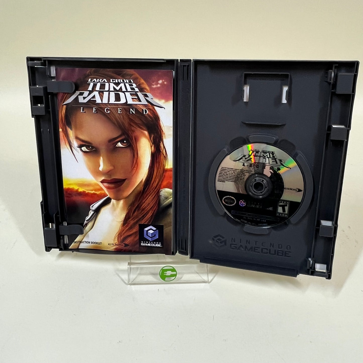 Lara Croft Tomb Raider Legend (Nintendo GameCube, 2006)