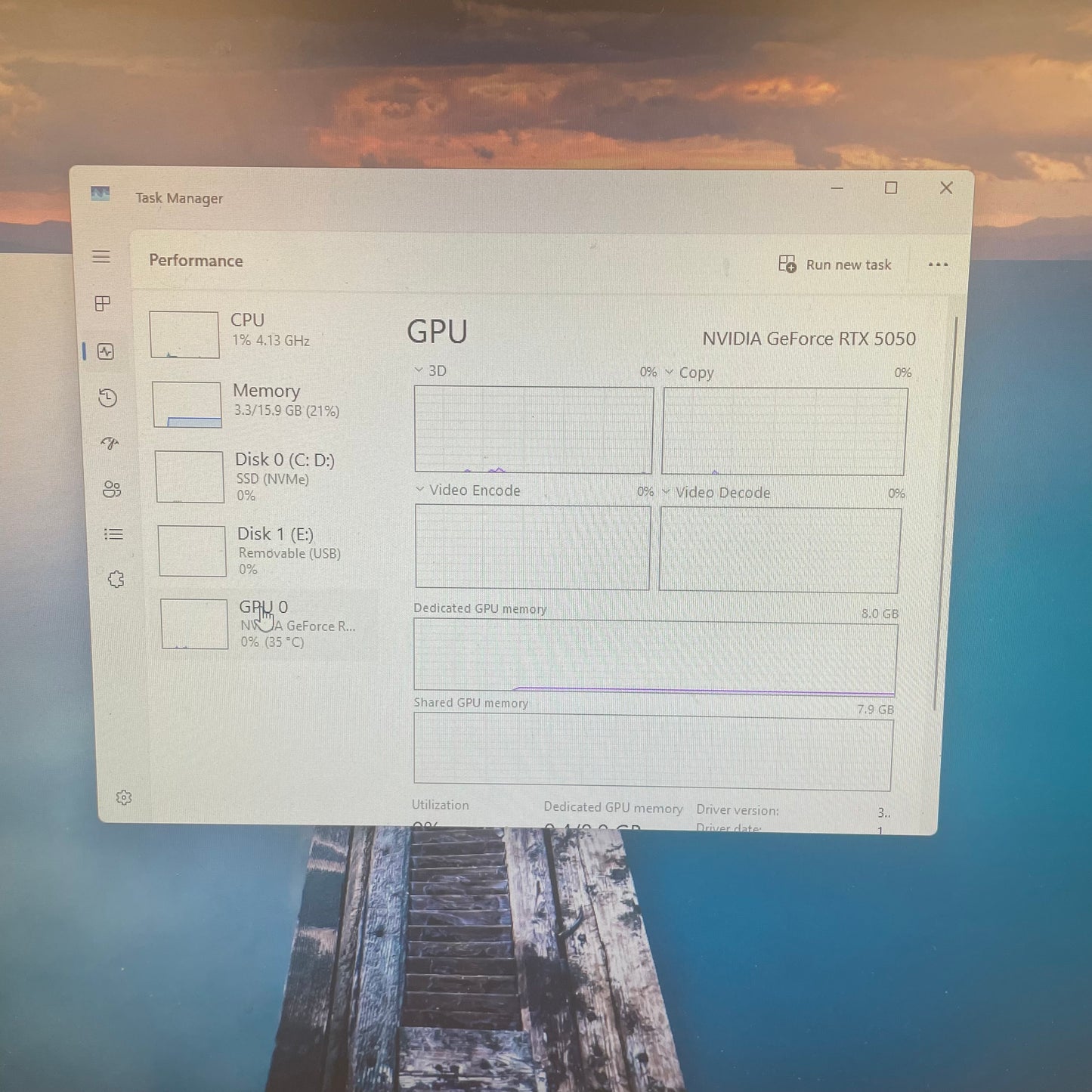 CyberPower PC Ryzen 5 5600GT 3.60GHz 16GB RAM 1TB SSD MSI GeForce RTX 5050