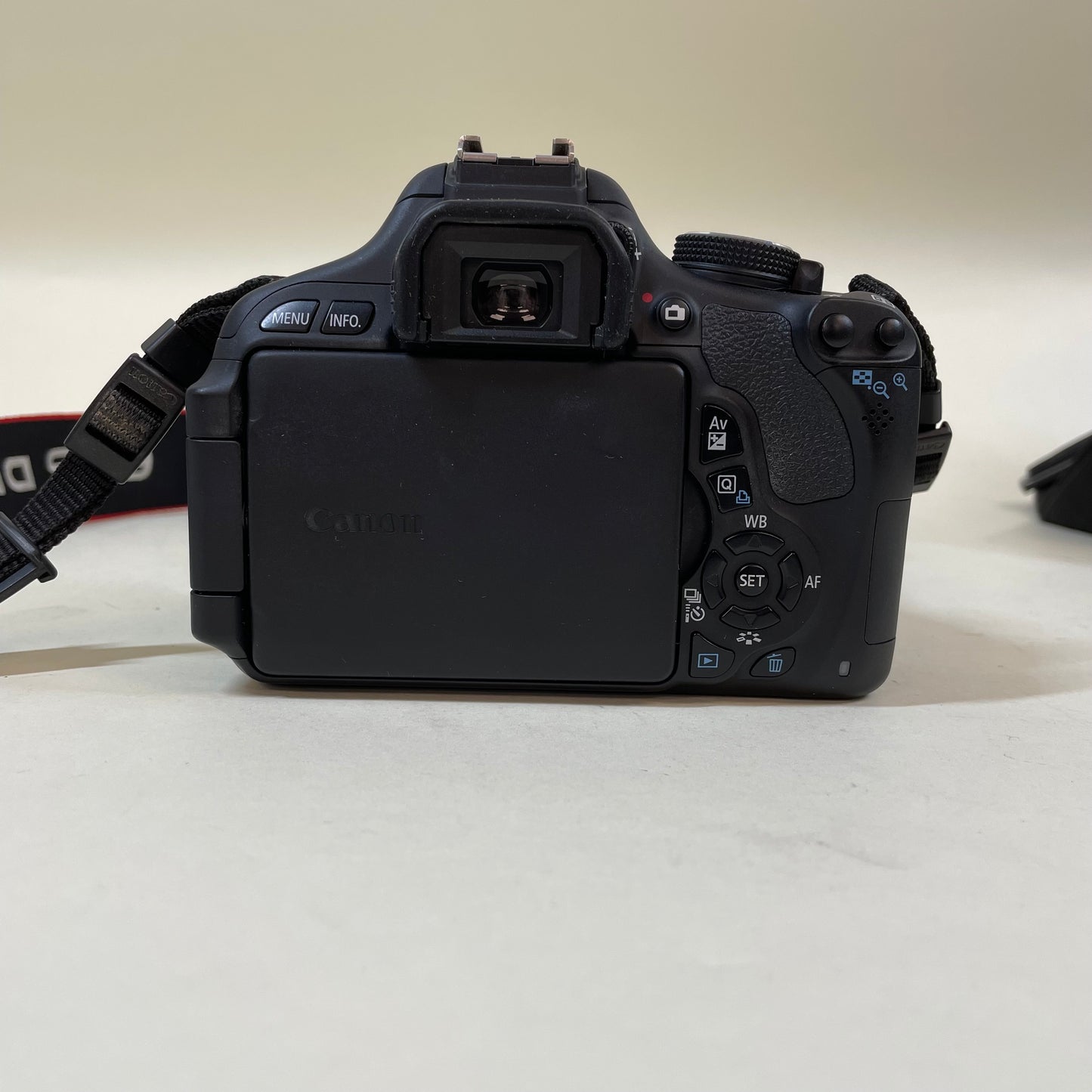 Canon EOS Rebel T3i / 600D 18.0MP Digital SLR DSLR Camera High Shutter Count