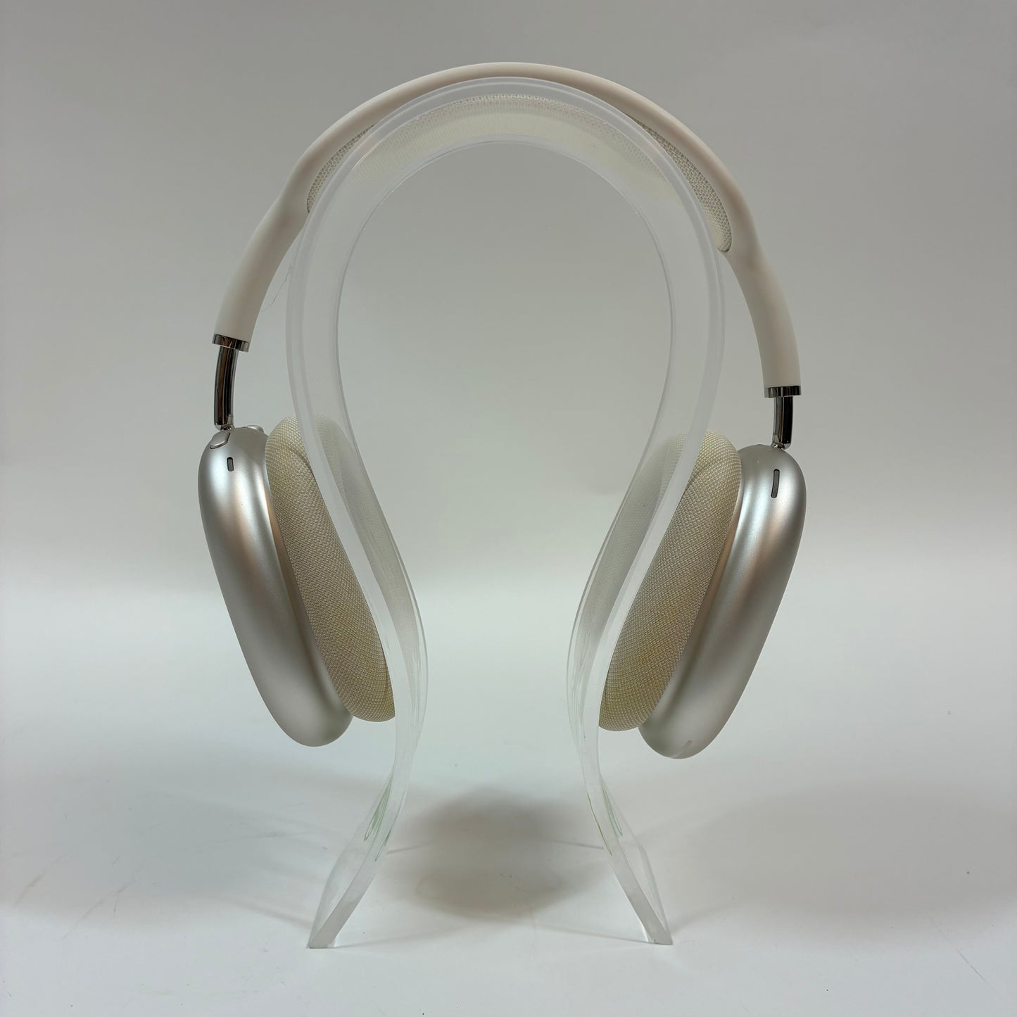 Apple AirPods Max USB-C Wireless Over-Ear Headphones Starlight MWW53AM/A A3184