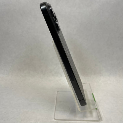 Unlocked Apple iPhone 15 Pro Max 256GB 26.0.1 Black MU663LL/A