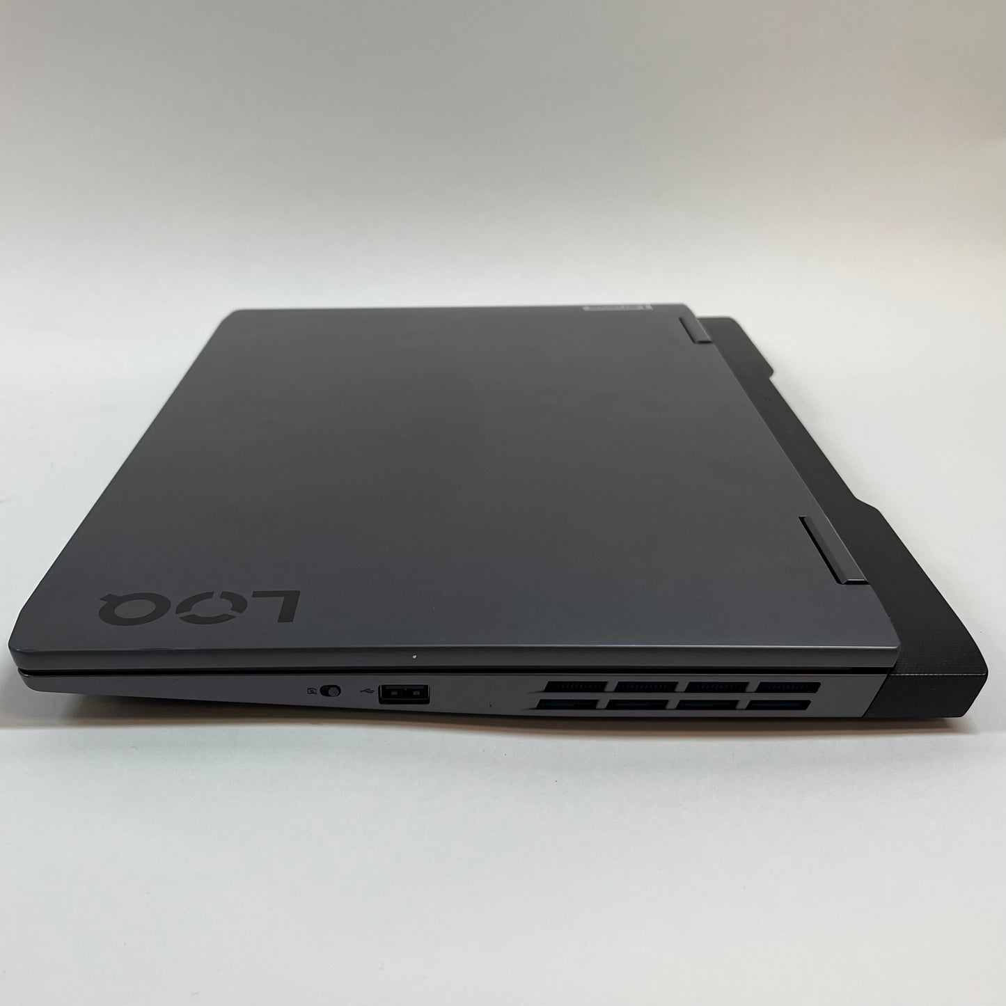 Lenovo LOQ 15 15IRH8 15.6" i5-13420H 2.1GHz 8GB RAM 1TB SSD GeForce RTX 3050