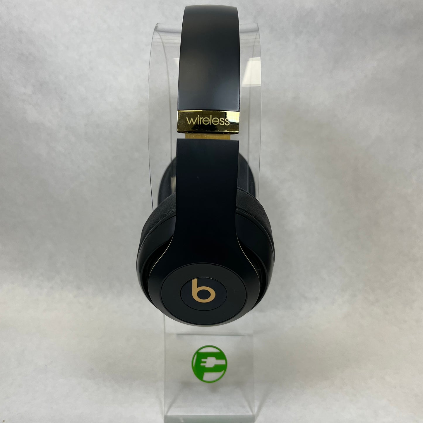 Beats Studio3 Wireless On-Ear Bluetooth Headphones Shadow Gray MXJ92LL/A