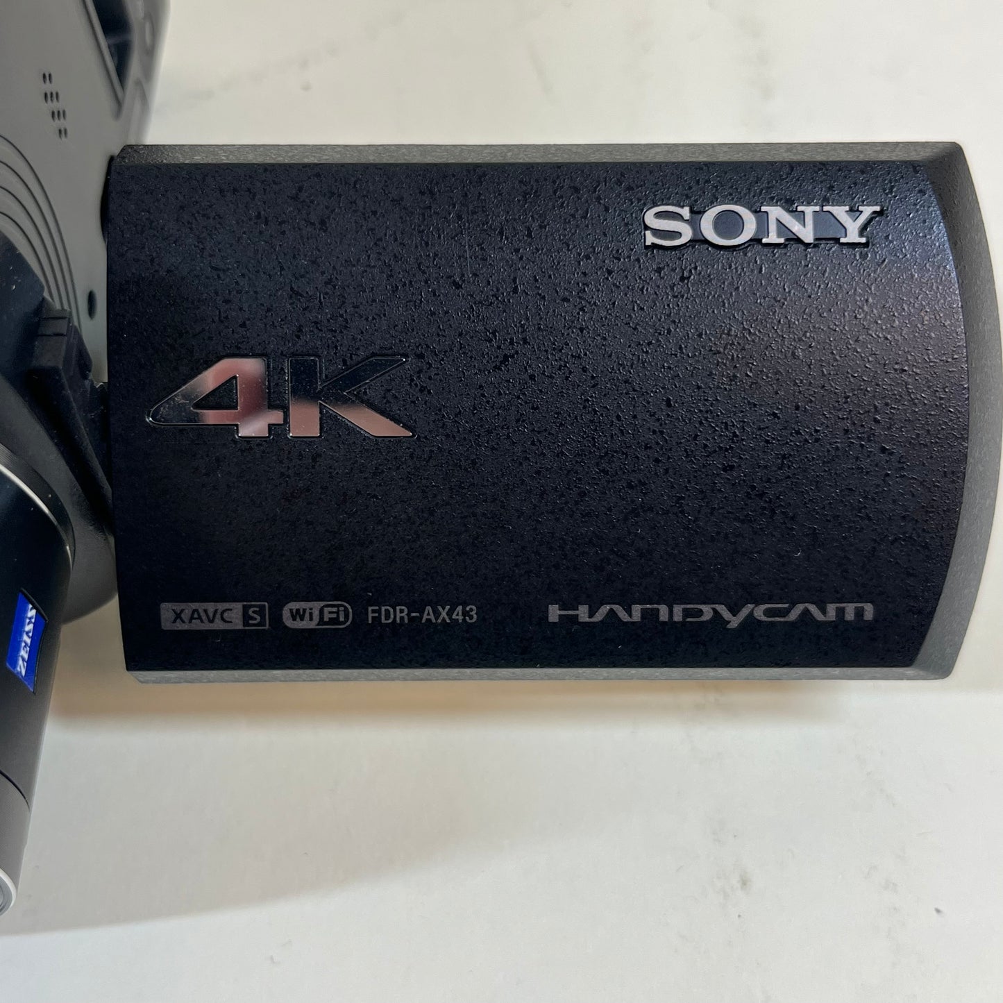 Sony HandyCam FDR-AX43 16.6MP UHD 4K Handycam Camcorder Action Camera