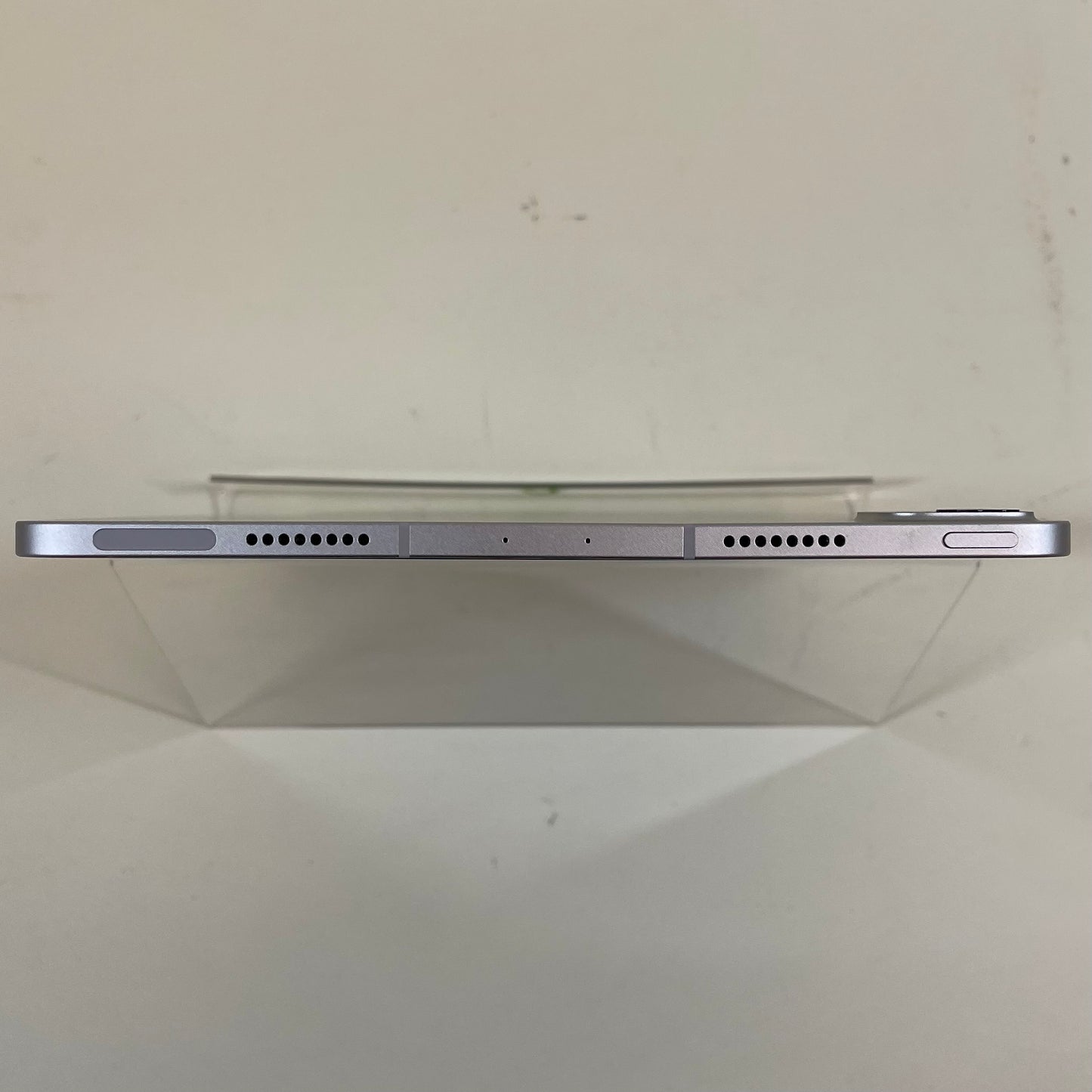 Unlocked Apple iPad Pro 11" 3rd Gen 256GB Silver MHMW3LL/A