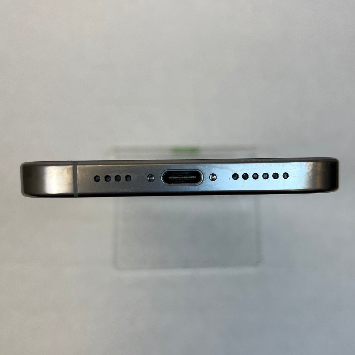 Unlocked Apple iPhone 16 Pro Max 256GB White Titanium MYW63LL/A