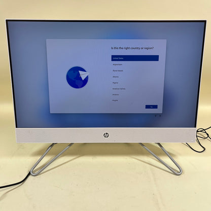 HP All-in-One PC 24-CB1023W 23.8'' i3-1215U 1.20GHz 8GB RAM Intel UHD Graphics