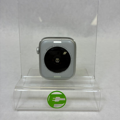 Unlocked Apple Watch SE 2nd Gen 44MM Silver Aluminum MXG43LL/A