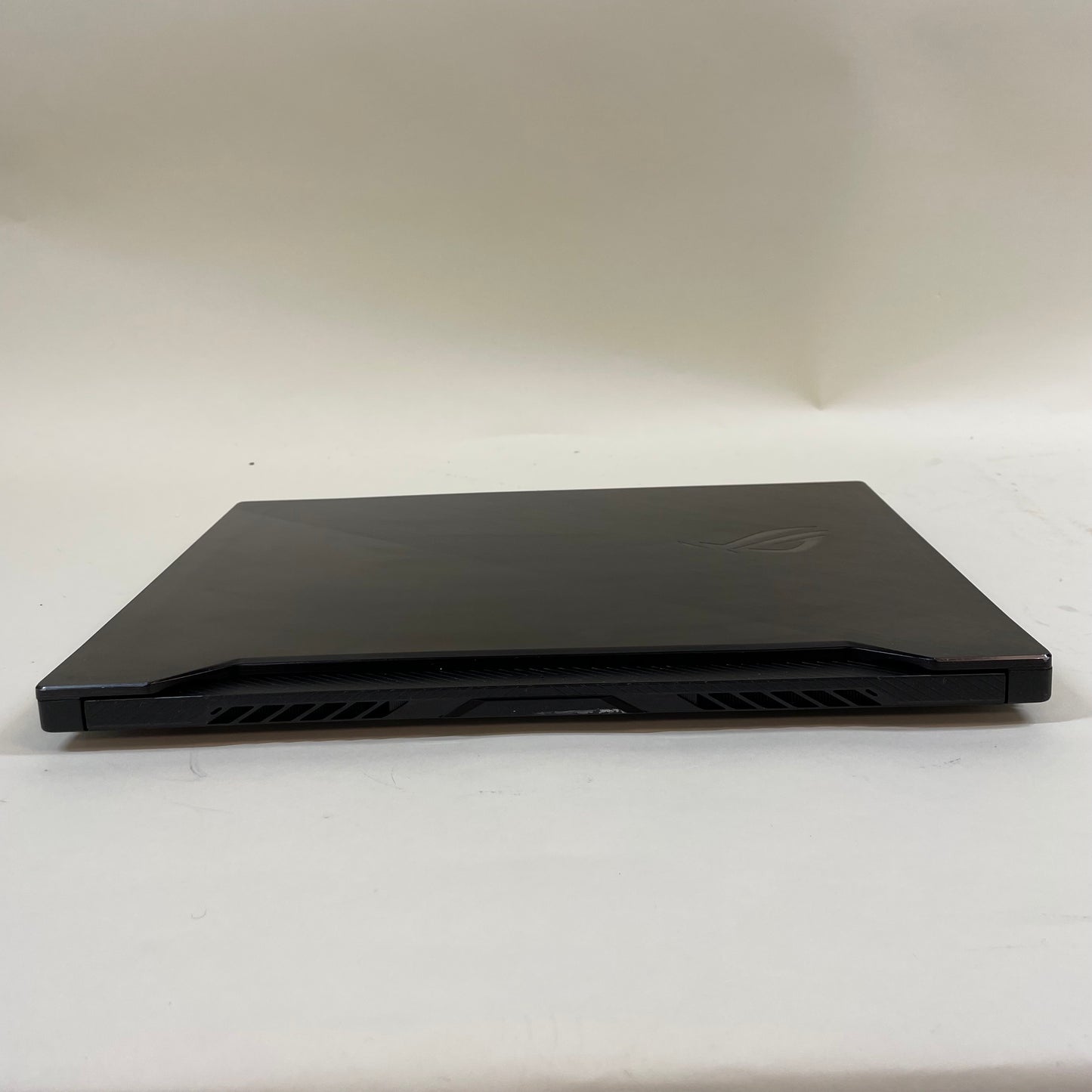 Asus ROG Zephyrus G15 GA502IU 15.6" Ryzen 7 4800HS 2.9GHz 16GB RAM 1TB SSD