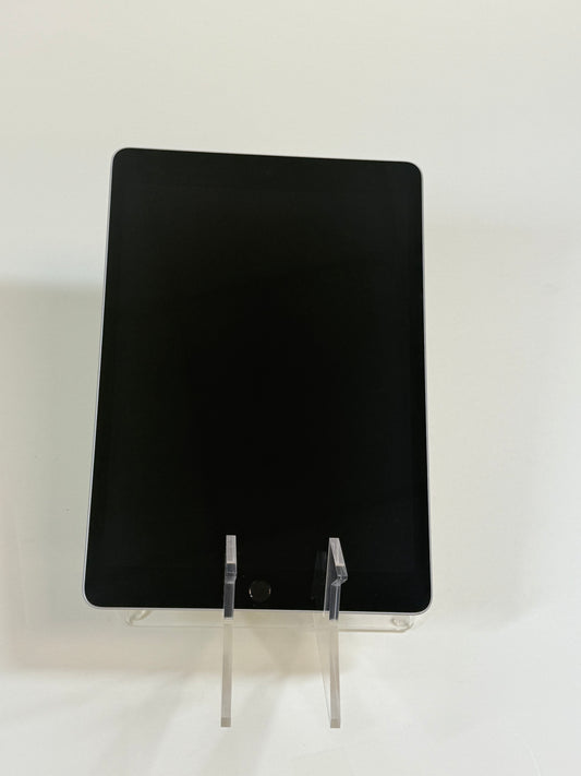 WiFi Only Apple iPad 9th Gen 64GB 17.3.1 SILVER MK2L3LL/A