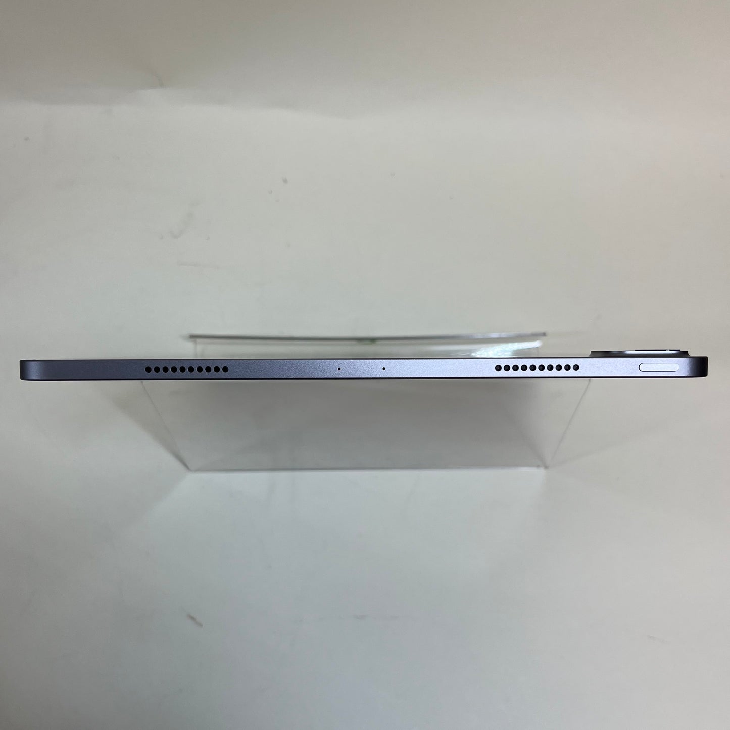 WiFi Only Apple iPad Pro 12.9" 6th Gen 128GB Space Gray MNXP3LL/A