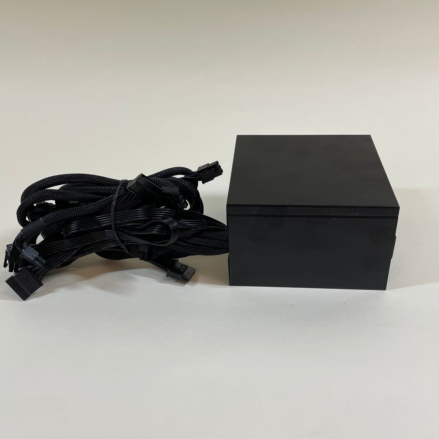 SeaSonic S12 III 650W S12III-650 80 Plus Bronze Non Modular Power Supply