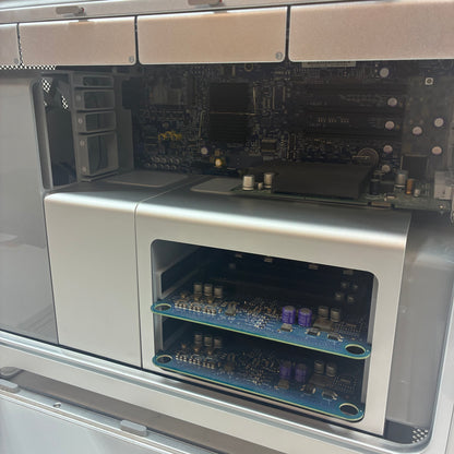 2006 Apple Mac Pro Quad Core Xeon 2.6GHz 1GB RAM 7300 GT Silver A1186 NO OS/HDD