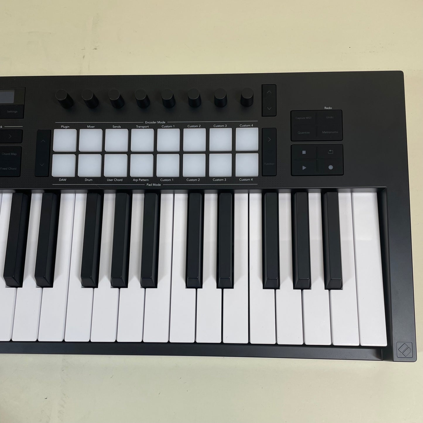 novation launchkey Keyboard Controller MK4