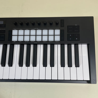 novation launchkey Keyboard Controller MK4