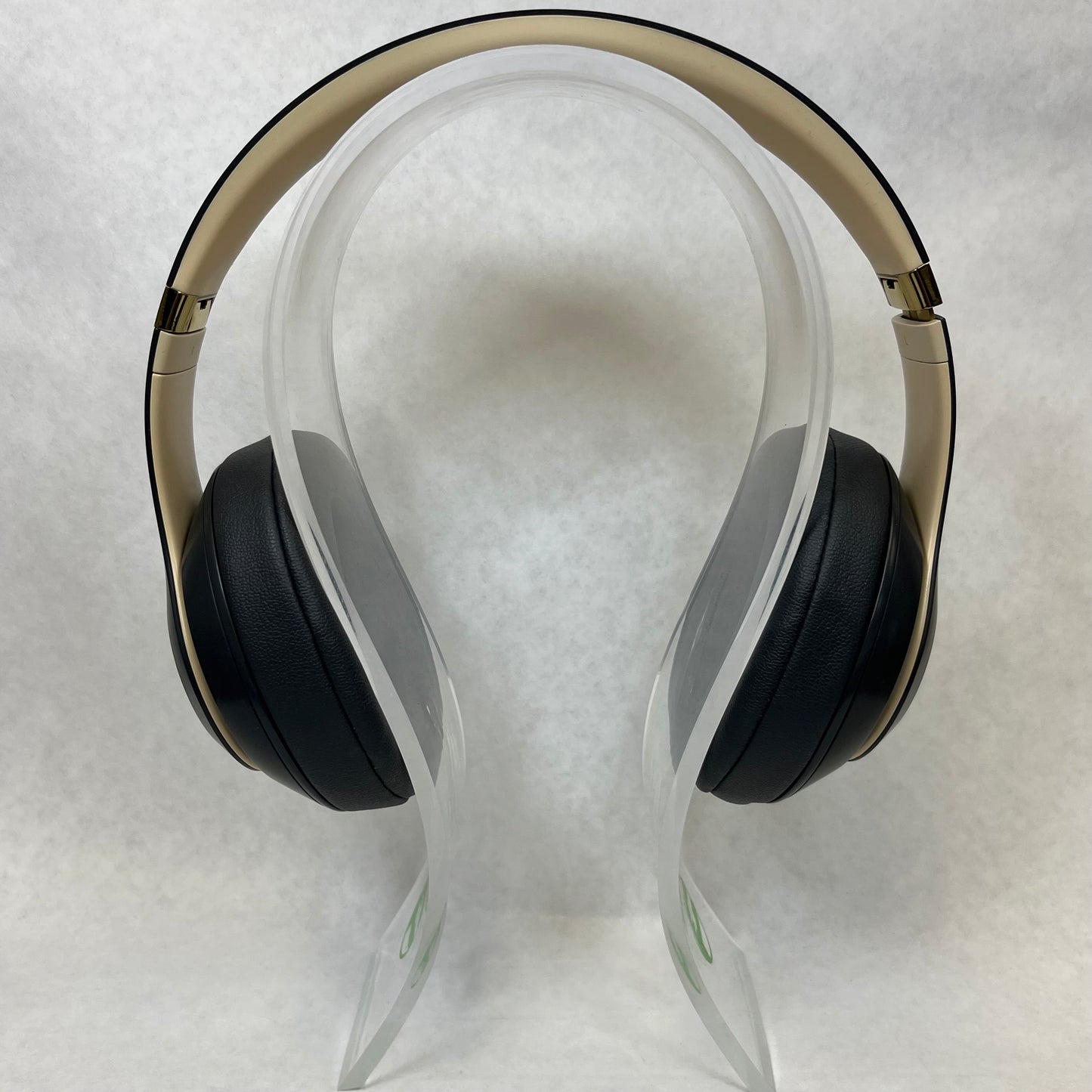 Beats Studio3 Wireless On-Ear Bluetooth Headphones Shadow Gray MXJ92LL/A