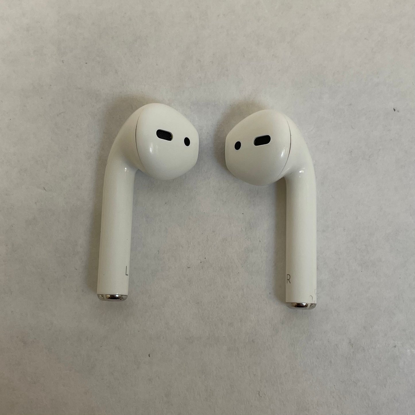 Apple AirPods 1st Gen with Charging Case A1722 A1523 A1602 A1602