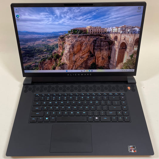 Alienware M17 R5 17.3" Ryzen 7 6800H 3.2GHz 32GB RAM 1TB SSD GeForce RTX 3070 Ti