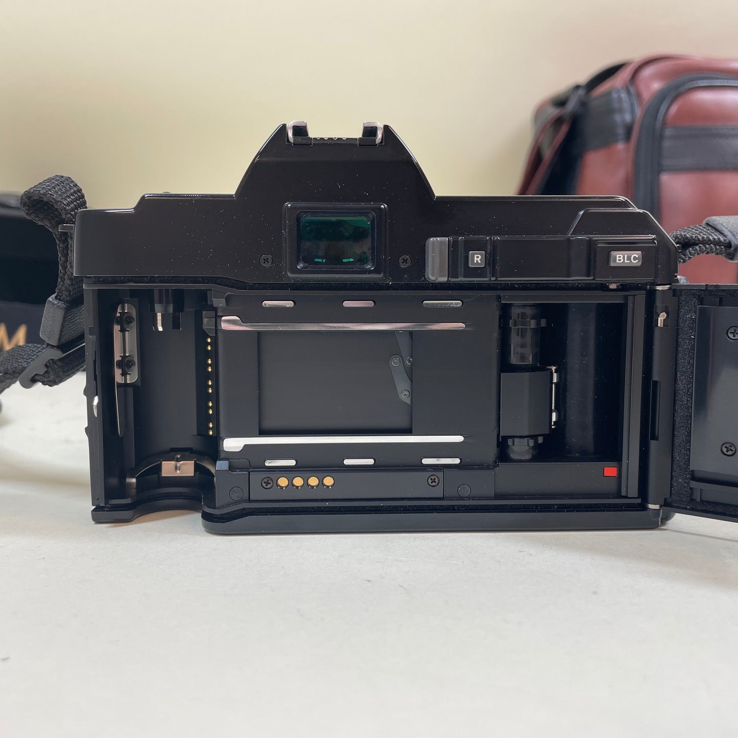 Minolta Maxxum 5000 AF Bundle w/ Carrying Case, Lens, Original Paperwork, & More