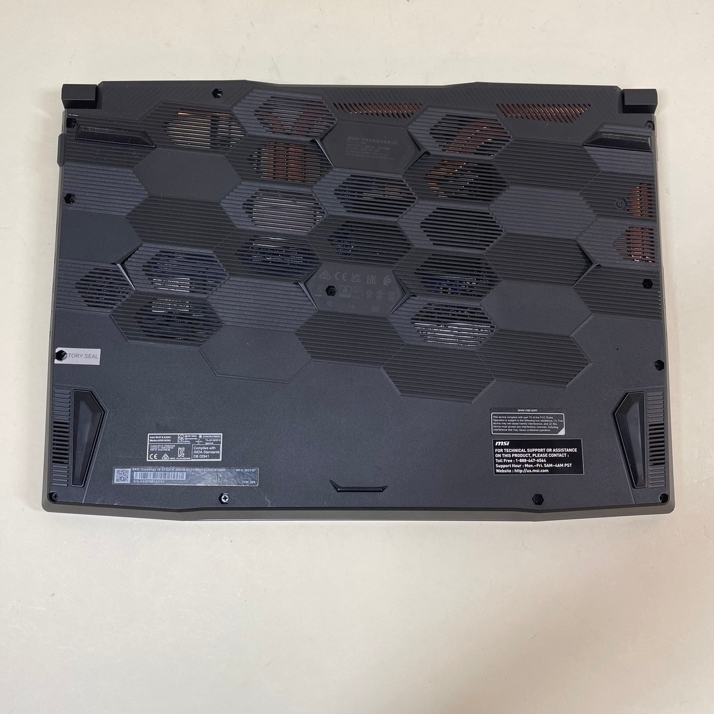 MSI Crosshair 15 A11UCK 15.6" i7-11800H 2.3GHz 16GB RAM 512GB GeForce RTX 3050