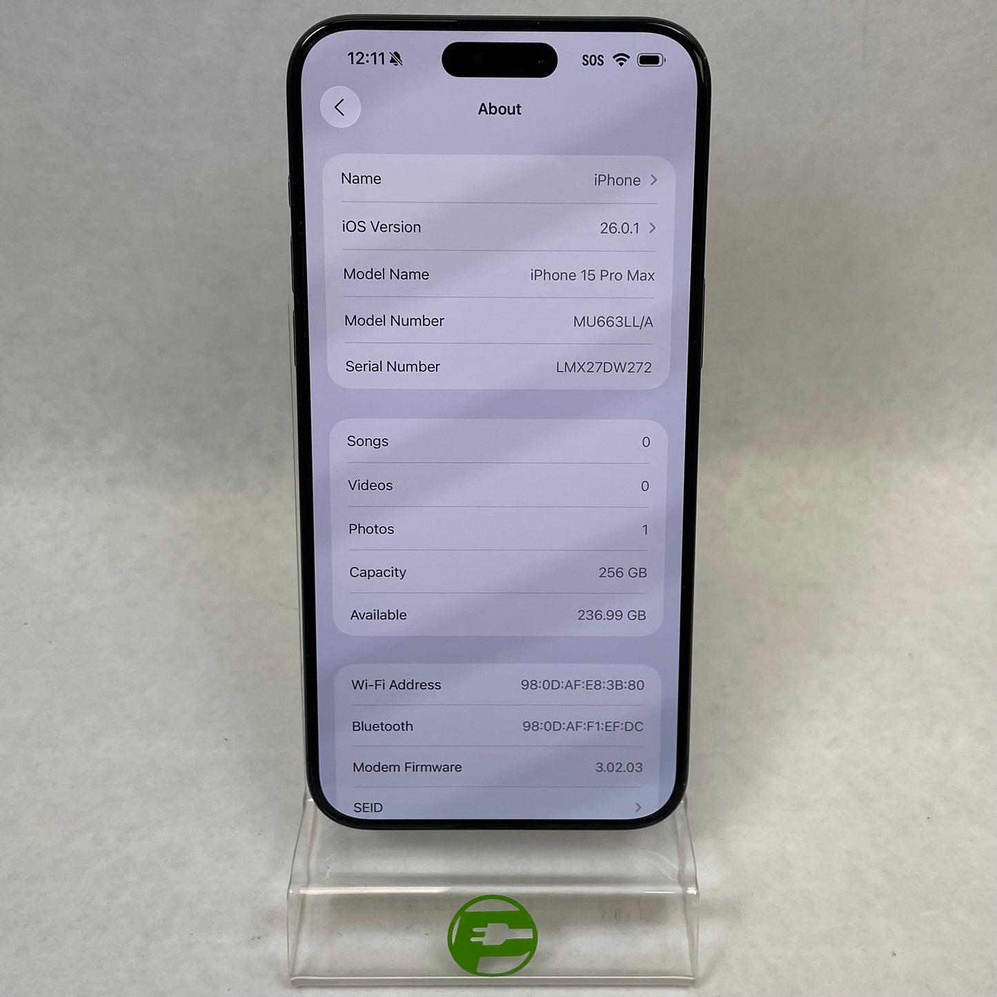 Unlocked Apple iPhone 15 Pro Max 256GB 26.0.1 Black MU663LL/A