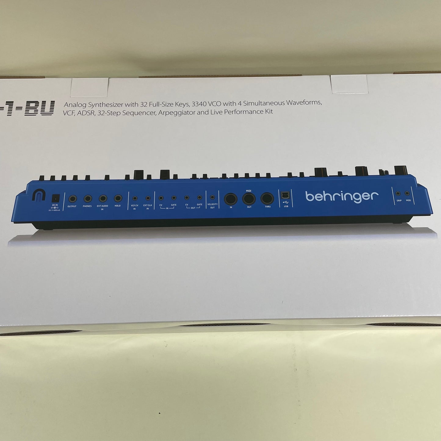 New Behringer MS-1-BU Analog Synthesizer w/ 32 Full-Size Keys 4033653031479 Blue