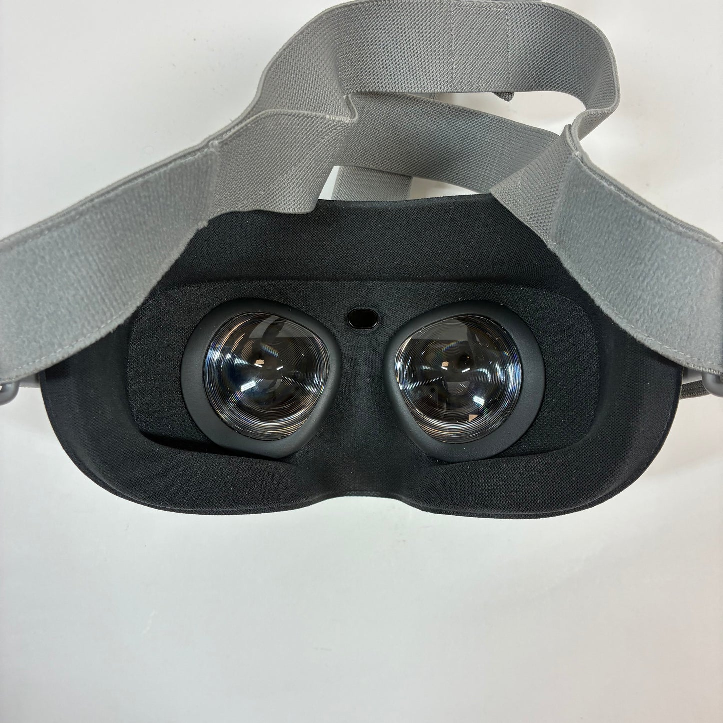 Oculus Go 32GB Standalone All-in-One VR Headset MH-A32