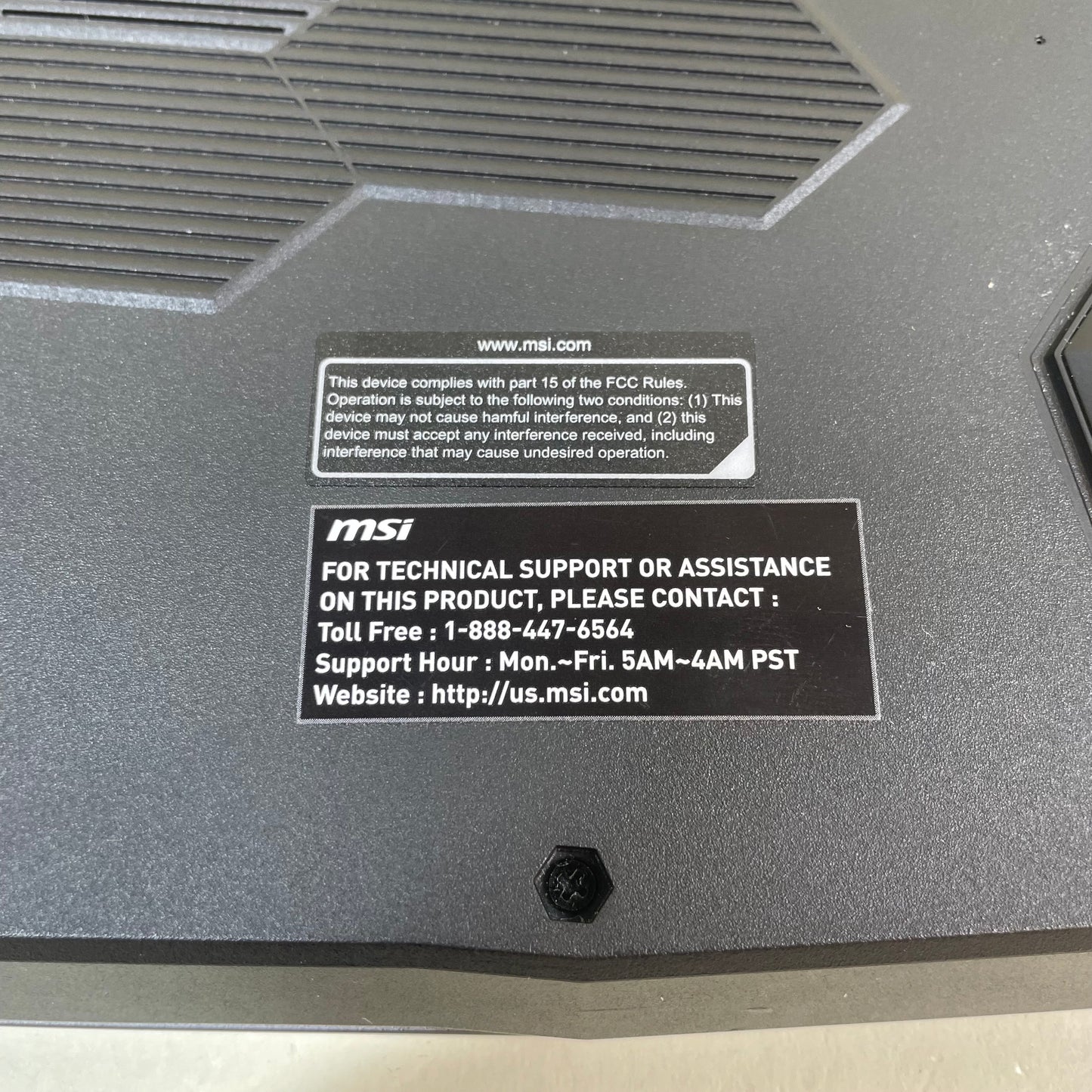 MSI Crosshair 15 A11UCK 15.6" i7-11800H 2.3GHz 16GB RAM 512GB GeForce RTX 3050