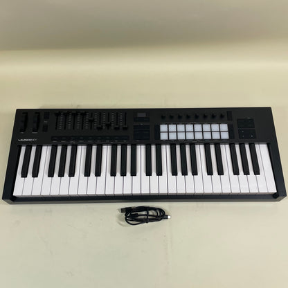 novation launchkey Keyboard Controller MK4